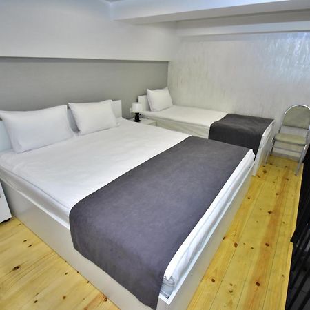 Libereco Aparthotel Batumi Esterno foto