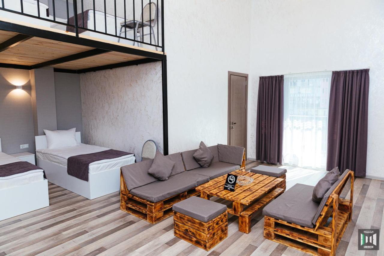 Libereco Aparthotel Batumi Esterno foto