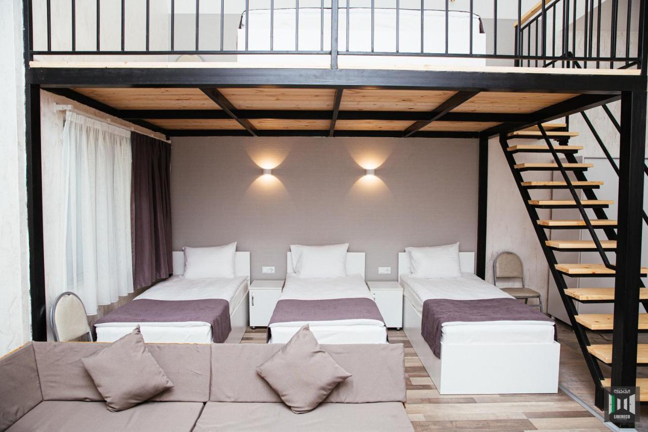 Libereco Aparthotel Batumi Esterno foto