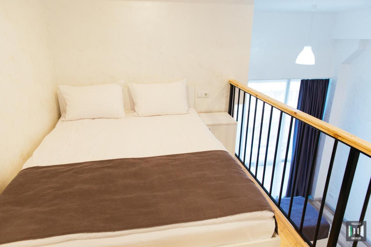Libereco Aparthotel Batumi Esterno foto