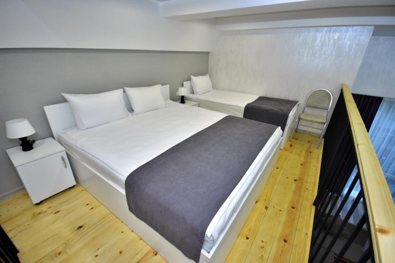 Libereco Aparthotel Batumi Esterno foto