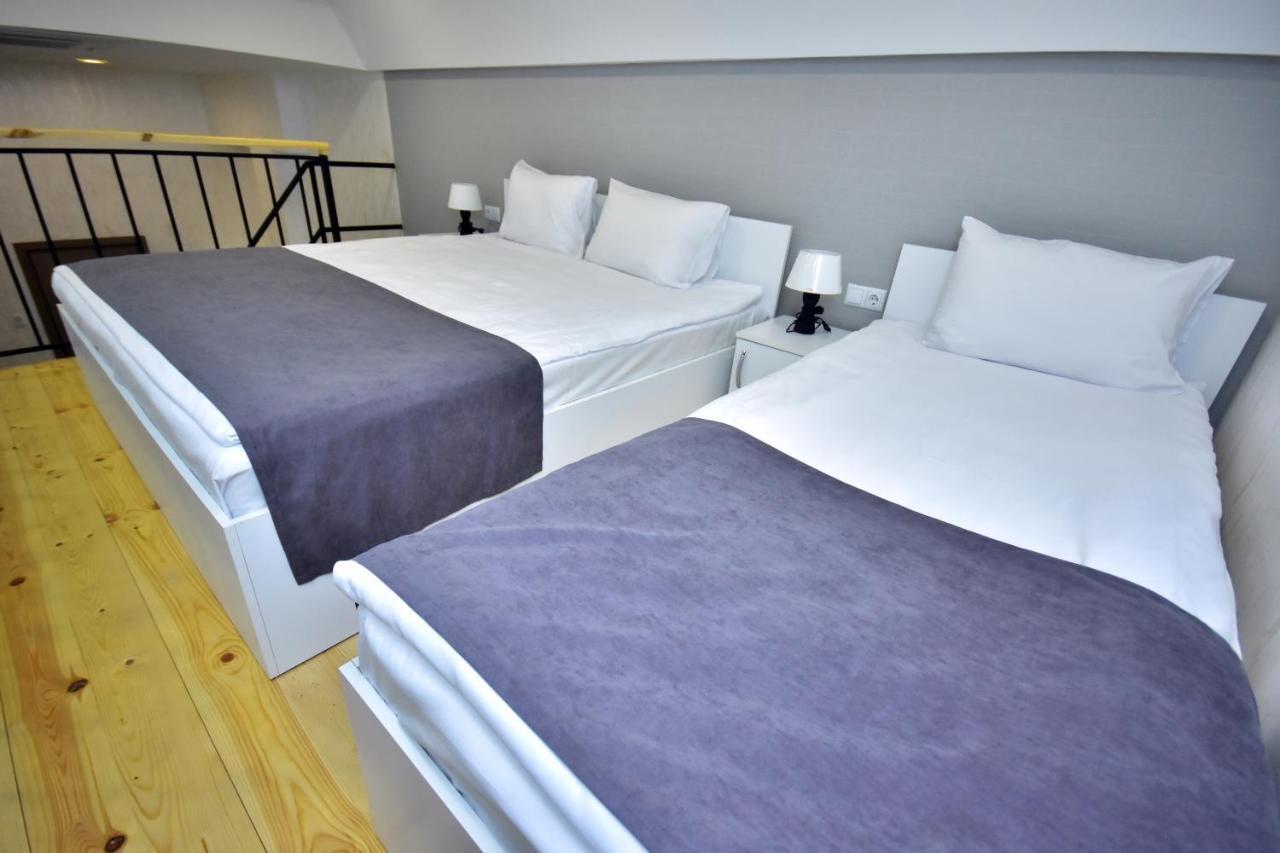 Libereco Aparthotel Batumi Esterno foto