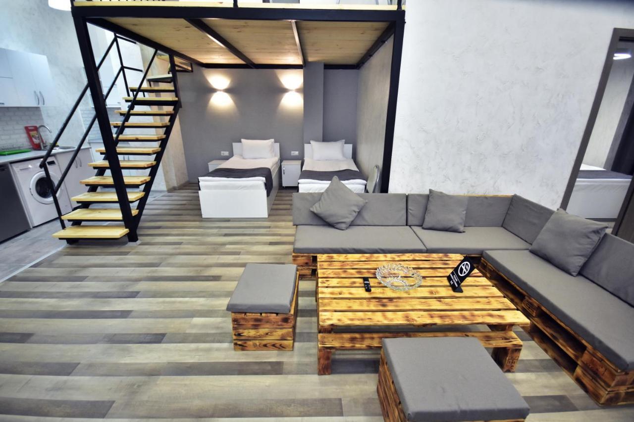 Libereco Aparthotel Batumi Esterno foto