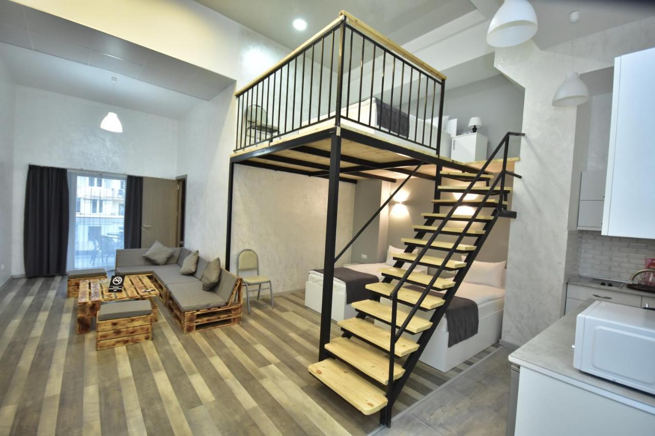 Libereco Aparthotel Batumi Esterno foto