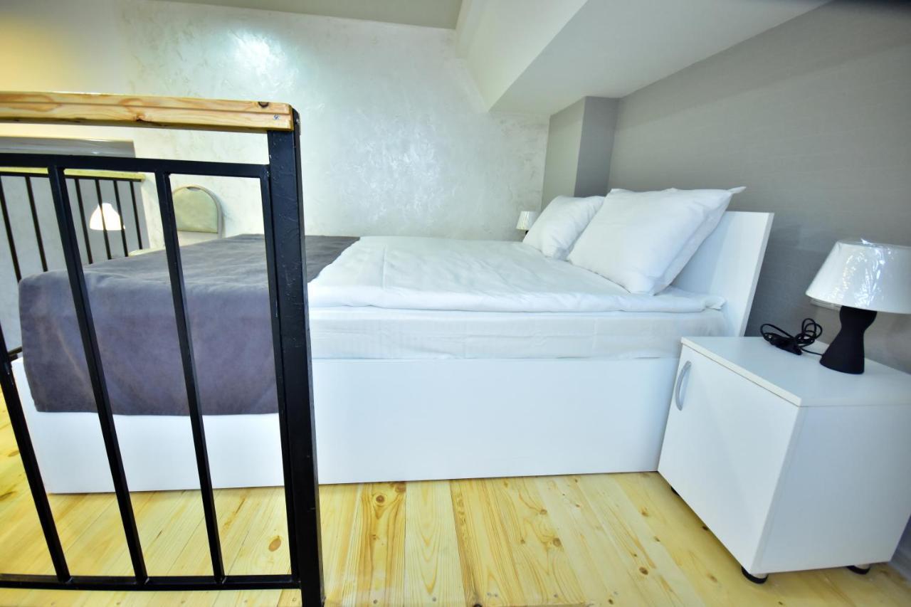 Libereco Aparthotel Batumi Esterno foto