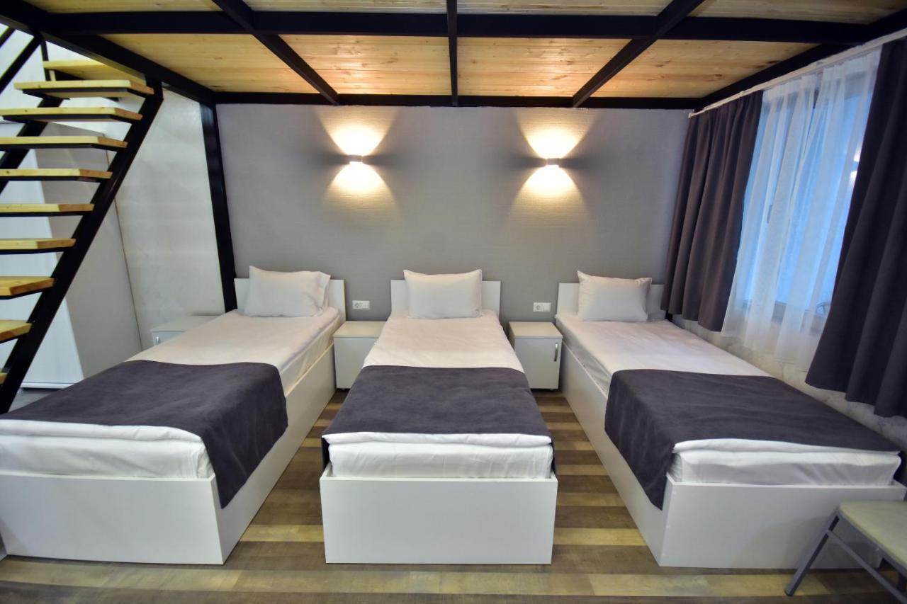 Libereco Aparthotel Batumi Esterno foto