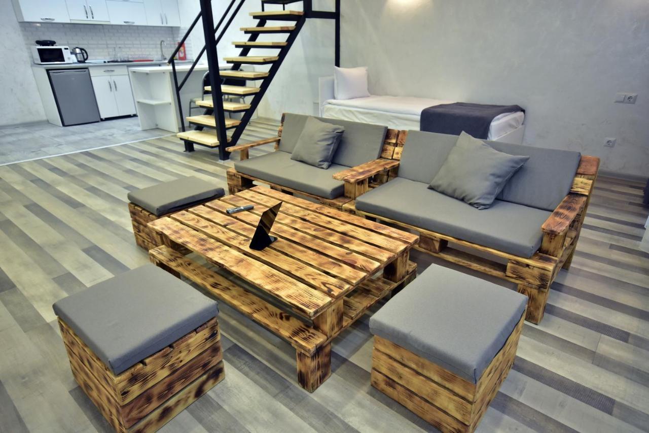 Libereco Aparthotel Batumi Esterno foto